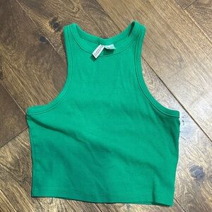 Dividend Crop Top Size Medium